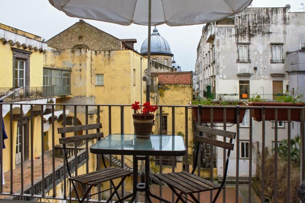 Donna Regina Dimora D'Epoca Apartment Napoli Ngoại thất bức ảnh